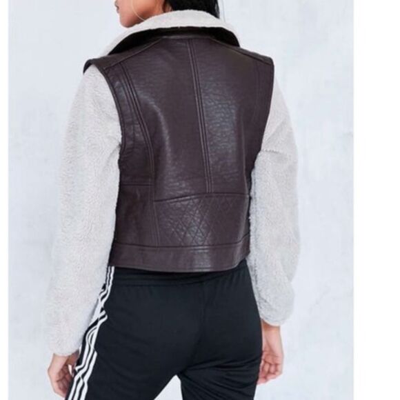 BDG Faux Leather And Sherpa Jacket Urban Outfitters - Picture 5 of 16